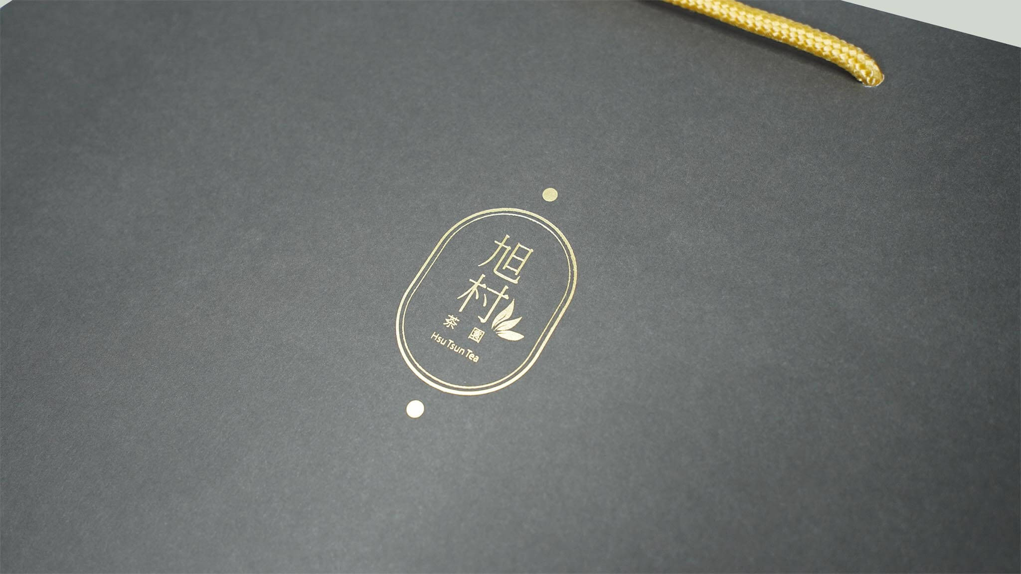 White kraft paper bag with textured full-bleed printing